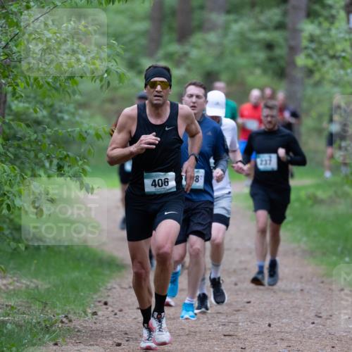 04.05.2025 - 8. Wedeler Halbmarathon Michael Strokosch http://msf.ph/oto/7815963 04.05.2025 10:35:17 Laufen 406, 8, 237 meine-sportfotos.de