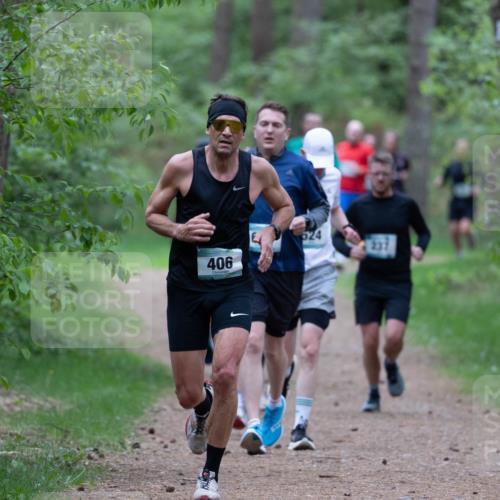 04.05.2025 - 8. Wedeler Halbmarathon Michael Strokosch http://msf.ph/oto/7815965 04.05.2025 10:35:17 Laufen 406, 624 meine-sportfotos.de