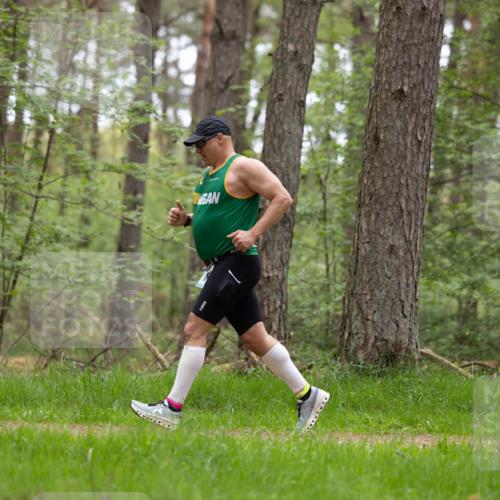 04.05.2025 - 8. Wedeler Halbmarathon Michael Strokosch http://msf.ph/oto/7815972 04.05.2025 10:36:53 Laufen  meine-sportfotos.de