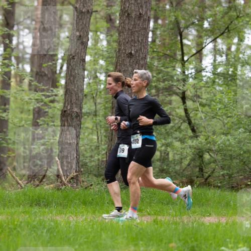 04.05.2025 - 8. Wedeler Halbmarathon Michael Strokosch http://msf.ph/oto/7815976 04.05.2025 10:36:54 Laufen 39, 402, 455 meine-sportfotos.de