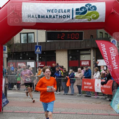 04.05.2025 - 8. Wedeler Halbmarathon Felixshl http://msf.ph/oto/7815998 04.05.2025 11:20:58 Ziel 187, 481, 788 meine-sportfotos.de