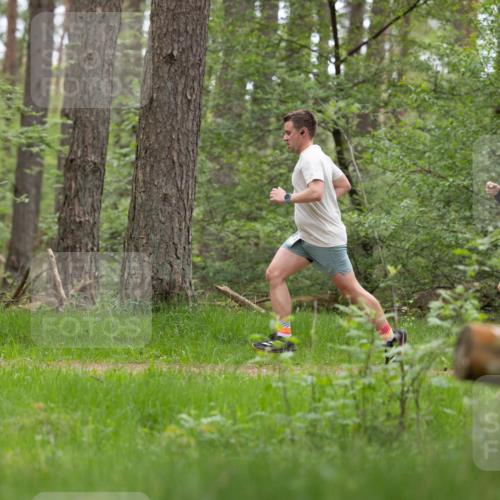 04.05.2025 - 8. Wedeler Halbmarathon Michael Strokosch http://msf.ph/oto/7816021 04.05.2025 10:37:31 Laufen 52 meine-sportfotos.de