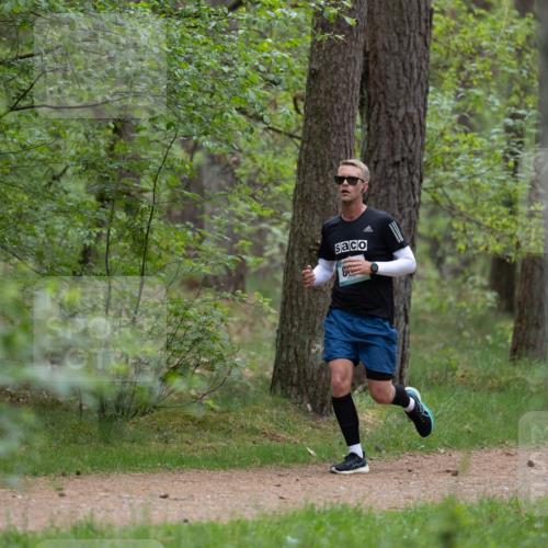 04.05.2025 - 8. Wedeler Halbmarathon Michael Strokosch http://msf.ph/oto/7816031 04.05.2025 10:37:42 Laufen  meine-sportfotos.de