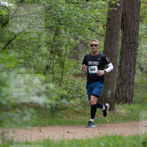 04.05.2025 - 8. Wedeler Halbmarathon Michael Strokosch http://msf.ph/oto/7816032 04.05.2025 10:37:43 Laufen 866 meine-sportfotos.de