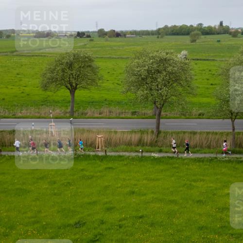 04.05.2025 - 8. Wedeler Halbmarathon Michael Strokosch http://msf.ph/oto/7816051 04.05.2025 10:39:41 Laufen  meine-sportfotos.de