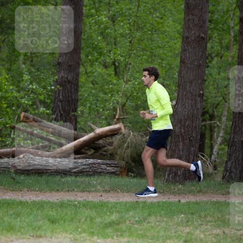 04.05.2025 - 8. Wedeler Halbmarathon Michael Strokosch http://msf.ph/oto/7816066 04.05.2025 10:41:02 Laufen  meine-sportfotos.de