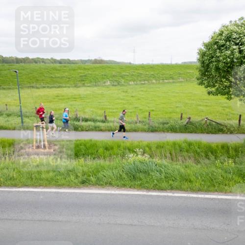 04.05.2025 - 8. Wedeler Halbmarathon Michael Strokosch http://msf.ph/oto/7816097 04.05.2025 10:42:17 Laufen  meine-sportfotos.de
