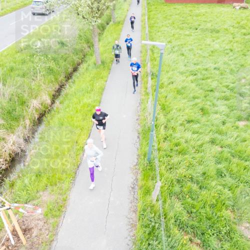 04.05.2025 - 8. Wedeler Halbmarathon Michael Strokosch http://msf.ph/oto/7816105 04.05.2025 10:43:06 Laufen  meine-sportfotos.de