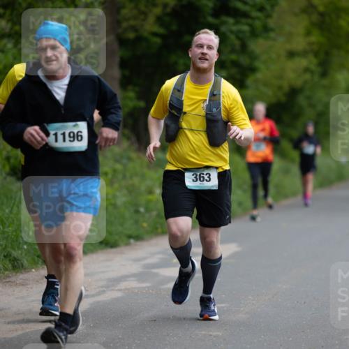 04.05.2025 - 8. Wedeler Halbmarathon Michael Strokosch http://msf.ph/oto/7816112 04.05.2025 10:46:32 Laufen 35, 1196, 363 meine-sportfotos.de