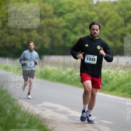 04.05.2025 - 8. Wedeler Halbmarathon Michael Strokosch http://msf.ph/oto/7816126 04.05.2025 10:46:51 Laufen 388, 1035 meine-sportfotos.de