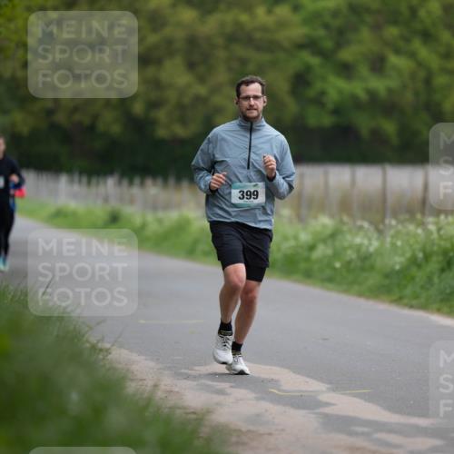 04.05.2025 - 8. Wedeler Halbmarathon Michael Strokosch http://msf.ph/oto/7816129 04.05.2025 10:46:53 Laufen 399 meine-sportfotos.de