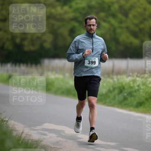 04.05.2025 - 8. Wedeler Halbmarathon Michael Strokosch http://msf.ph/oto/7816134 04.05.2025 10:46:54 Laufen 399 meine-sportfotos.de