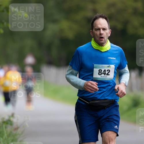 04.05.2025 - 8. Wedeler Halbmarathon Michael Strokosch http://msf.ph/oto/7816145 04.05.2025 10:48:24 Laufen 199, 842 meine-sportfotos.de