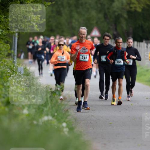 04.05.2025 - 8. Wedeler Halbmarathon Michael Strokosch http://msf.ph/oto/7816171 04.05.2025 10:48:37 Laufen 559, 215, 72, 765, 252 meine-sportfotos.de