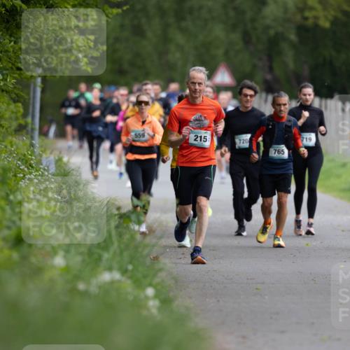 04.05.2025 - 8. Wedeler Halbmarathon Michael Strokosch http://msf.ph/oto/7816174 04.05.2025 10:48:38 Laufen 559, 215, 719, 720, 252, 765 meine-sportfotos.de