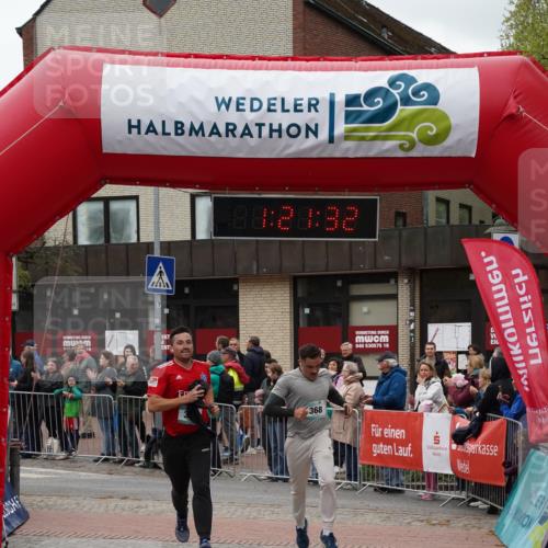 04.05.2025 - 8. Wedeler Halbmarathon Felixshl http://msf.ph/oto/7816196 04.05.2025 11:21:30 Ziel 368, 370, 1157 meine-sportfotos.de