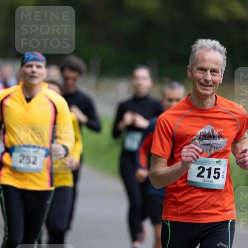 04.05.2025 - 8. Wedeler Halbmarathon Michael Strokosch http://msf.ph/oto/7816221 04.05.2025 10:48:50 Laufen 252, 215 meine-sportfotos.de