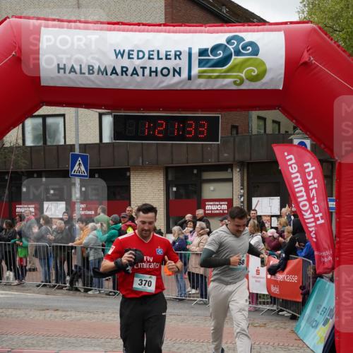 04.05.2025 - 8. Wedeler Halbmarathon Felixshl http://msf.ph/oto/7816233 04.05.2025 11:21:31 Ziel 368, 370, 1157 meine-sportfotos.de