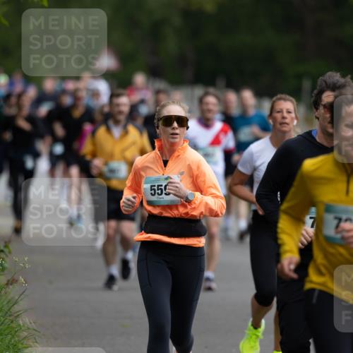 04.05.2025 - 8. Wedeler Halbmarathon Michael Strokosch http://msf.ph/oto/7816239 04.05.2025 10:48:53 Laufen 555, 7, 725 meine-sportfotos.de