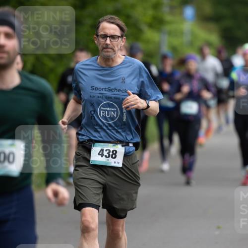 04.05.2025 - 8. Wedeler Halbmarathon Michael Strokosch http://msf.ph/oto/7816279 04.05.2025 10:49:22 Laufen 400, 20, 438, 79 meine-sportfotos.de