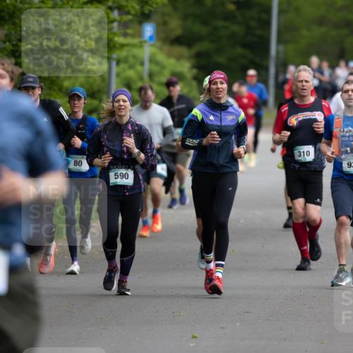 04.05.2025 - 8. Wedeler Halbmarathon Michael Strokosch http://msf.ph/oto/7816283 04.05.2025 10:49:24 Laufen 430, 80, 590, 310, 939 meine-sportfotos.de