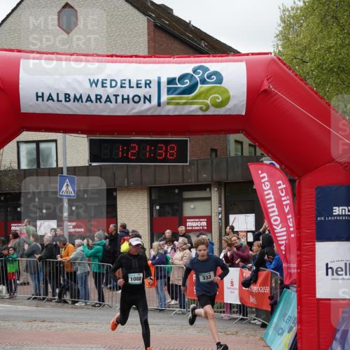 04.05.2025 - 8. Wedeler Halbmarathon Felixshl http://msf.ph/oto/7816305 04.05.2025 11:21:36 Ziel 332, 368, 370, 1088 meine-sportfotos.de