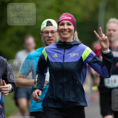 04.05.2025 - 8. Wedeler Halbmarathon Michael Strokosch http://msf.ph/oto/7816323 04.05.2025 10:49:36 Laufen 16, 590, 5, 310 meine-sportfotos.de