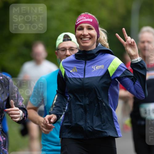 04.05.2025 - 8. Wedeler Halbmarathon Michael Strokosch http://msf.ph/oto/7816326 04.05.2025 10:49:36 Laufen 590, 931, 50, 310 meine-sportfotos.de