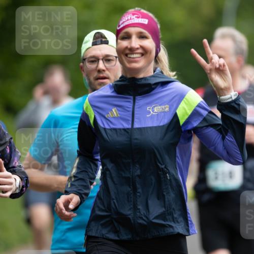 04.05.2025 - 8. Wedeler Halbmarathon Michael Strokosch http://msf.ph/oto/7816333 04.05.2025 10:49:37 Laufen 590 meine-sportfotos.de