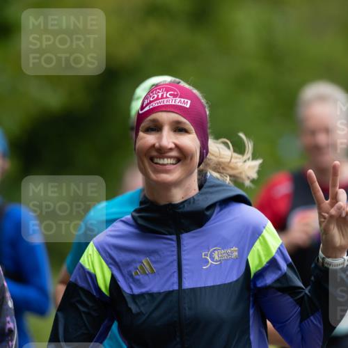 04.05.2025 - 8. Wedeler Halbmarathon Michael Strokosch http://msf.ph/oto/7816348 04.05.2025 10:49:38 Laufen 5 meine-sportfotos.de
