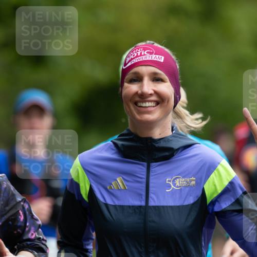 04.05.2025 - 8. Wedeler Halbmarathon Michael Strokosch http://msf.ph/oto/7816352 04.05.2025 10:49:38 Laufen 5 meine-sportfotos.de