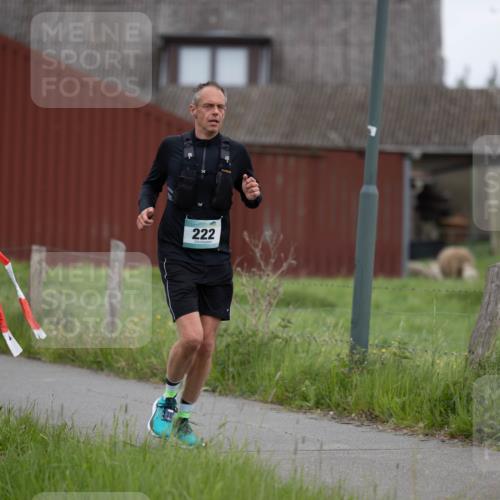 04.05.2025 - 8. Wedeler Halbmarathon Michael Strokosch http://msf.ph/oto/7816354 04.05.2025 10:59:28 Laufen 222 meine-sportfotos.de
