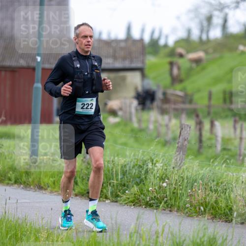 04.05.2025 - 8. Wedeler Halbmarathon Michael Strokosch http://msf.ph/oto/7816359 04.05.2025 10:59:29 Laufen 222 meine-sportfotos.de