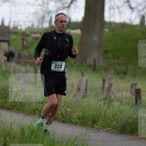 04.05.2025 - 8. Wedeler Halbmarathon Michael Strokosch http://msf.ph/oto/7816362 04.05.2025 10:59:30 Laufen 222 meine-sportfotos.de