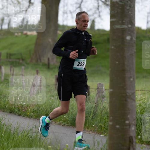 04.05.2025 - 8. Wedeler Halbmarathon Michael Strokosch http://msf.ph/oto/7816364 04.05.2025 10:59:30 Laufen 222 meine-sportfotos.de