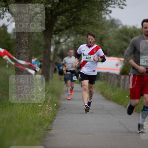 04.05.2025 - 8. Wedeler Halbmarathon Michael Strokosch http://msf.ph/oto/7816401 04.05.2025 11:00:21 Laufen 462, 286 meine-sportfotos.de