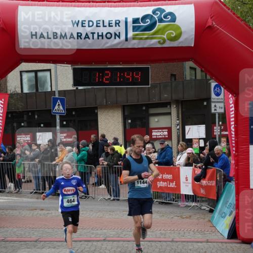 04.05.2025 - 8. Wedeler Halbmarathon Felixshl http://msf.ph/oto/7816402 04.05.2025 11:21:42 Ziel 332, 464, 1077, 1088, 1144 meine-sportfotos.de