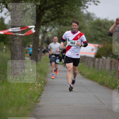 04.05.2025 - 8. Wedeler Halbmarathon Michael Strokosch http://msf.ph/oto/7816405 04.05.2025 11:00:22 Laufen 462, 286 meine-sportfotos.de