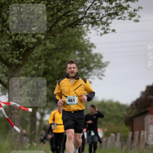 04.05.2025 - 8. Wedeler Halbmarathon Michael Strokosch http://msf.ph/oto/7816415 04.05.2025 11:00:33 Laufen 826, 461 meine-sportfotos.de
