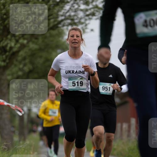 04.05.2025 - 8. Wedeler Halbmarathon Michael Strokosch http://msf.ph/oto/7816441 04.05.2025 11:00:53 Laufen 519, 951, 400 meine-sportfotos.de