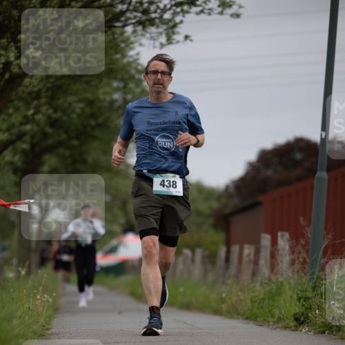 04.05.2025 - 8. Wedeler Halbmarathon Michael Strokosch http://msf.ph/oto/7816445 04.05.2025 11:01:08 Laufen 438, 79 meine-sportfotos.de