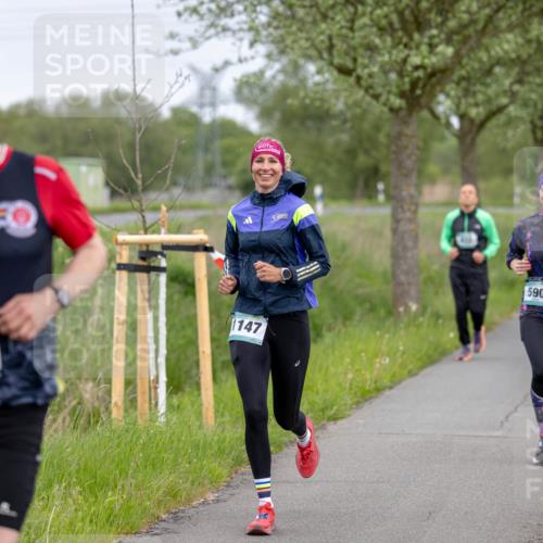 04.05.2025 - 8. Wedeler Halbmarathon Michael Strokosch http://msf.ph/oto/7816490 04.05.2025 11:01:49 Laufen 310, 1147, 590 meine-sportfotos.de