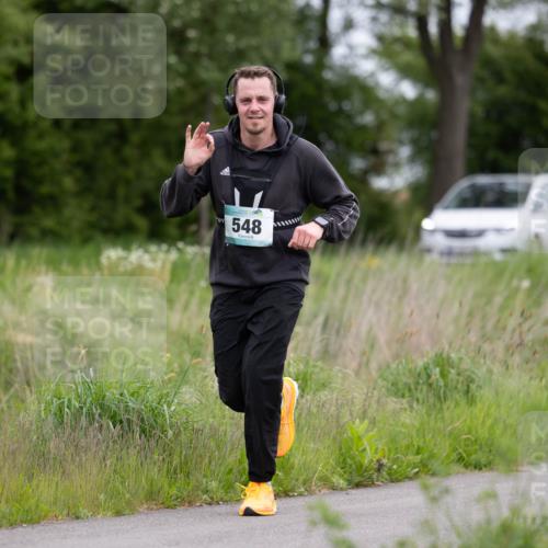 04.05.2025 - 8. Wedeler Halbmarathon Michael Strokosch http://msf.ph/oto/7816513 04.05.2025 11:13:03 Laufen 548 meine-sportfotos.de