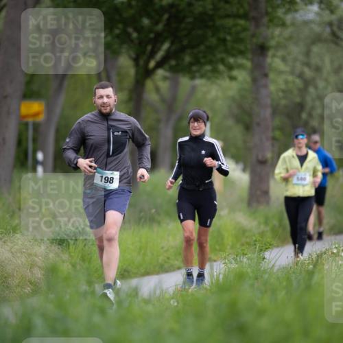 04.05.2025 - 8. Wedeler Halbmarathon Michael Strokosch http://msf.ph/oto/7816516 04.05.2025 11:13:06 Laufen 198, 540 meine-sportfotos.de