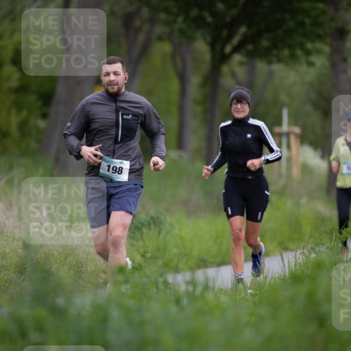 04.05.2025 - 8. Wedeler Halbmarathon Michael Strokosch http://msf.ph/oto/7816520 04.05.2025 11:13:07 Laufen 198 meine-sportfotos.de