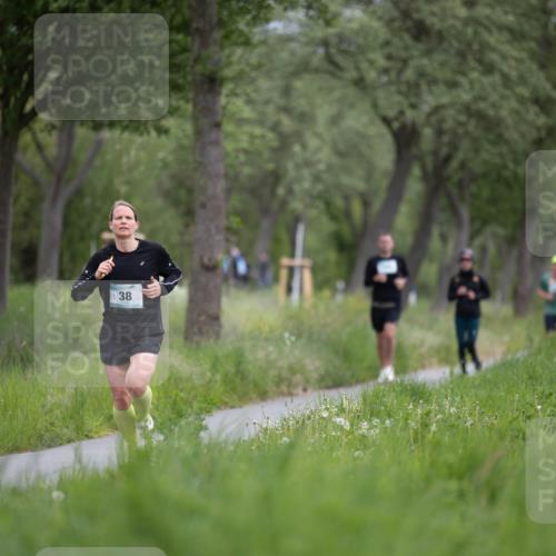 04.05.2025 - 8. Wedeler Halbmarathon Michael Strokosch http://msf.ph/oto/7816527 04.05.2025 11:13:17 Laufen 38 meine-sportfotos.de