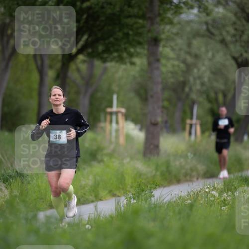 04.05.2025 - 8. Wedeler Halbmarathon Michael Strokosch http://msf.ph/oto/7816531 04.05.2025 11:13:18 Laufen 38 meine-sportfotos.de