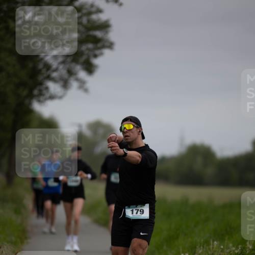 04.05.2025 - 8. Wedeler Halbmarathon Michael Strokosch http://msf.ph/oto/7816537 04.05.2025 11:13:39 Laufen 179 meine-sportfotos.de
