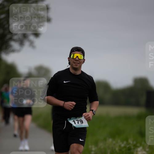 04.05.2025 - 8. Wedeler Halbmarathon Michael Strokosch http://msf.ph/oto/7816543 04.05.2025 11:13:41 Laufen 179 meine-sportfotos.de
