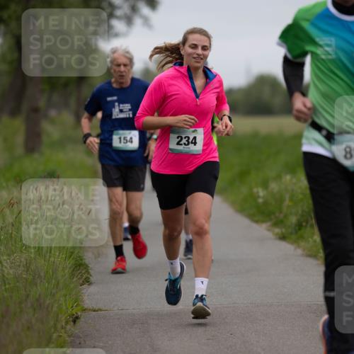 04.05.2025 - 8. Wedeler Halbmarathon Michael Strokosch http://msf.ph/oto/7816558 04.05.2025 11:13:57 Laufen 154, 234, 896 meine-sportfotos.de
